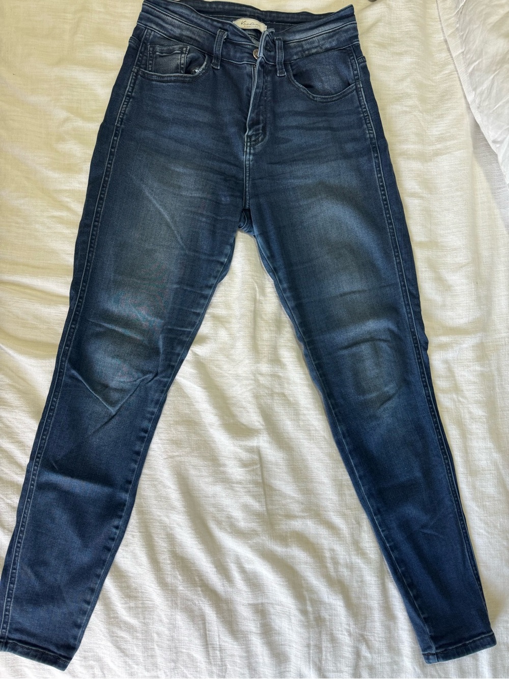 KanCan Signature Kurvy Ultra High Rise Skinny jeans (Style VBK1725S)
